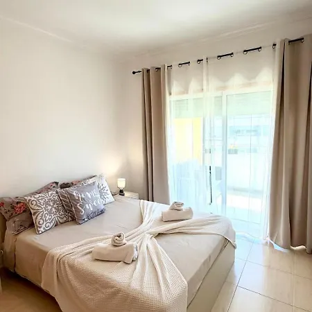 Apartment Ahs T1luminoso T1 Com Varanda E Piscina *