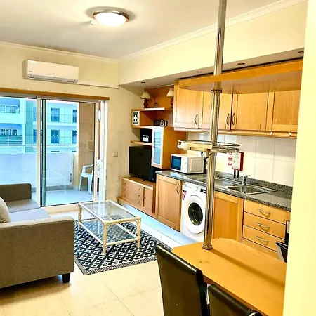 Apartment Ahs T1luminoso T1 Com Varanda E Piscina Portimão